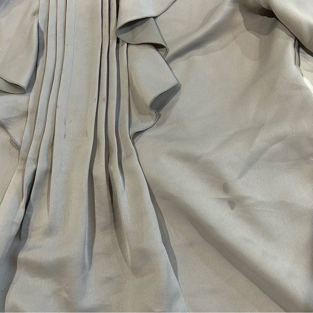 Azur Riffly Gray Blouse, Low neck and cuffed hems - Picture 2 of 9
